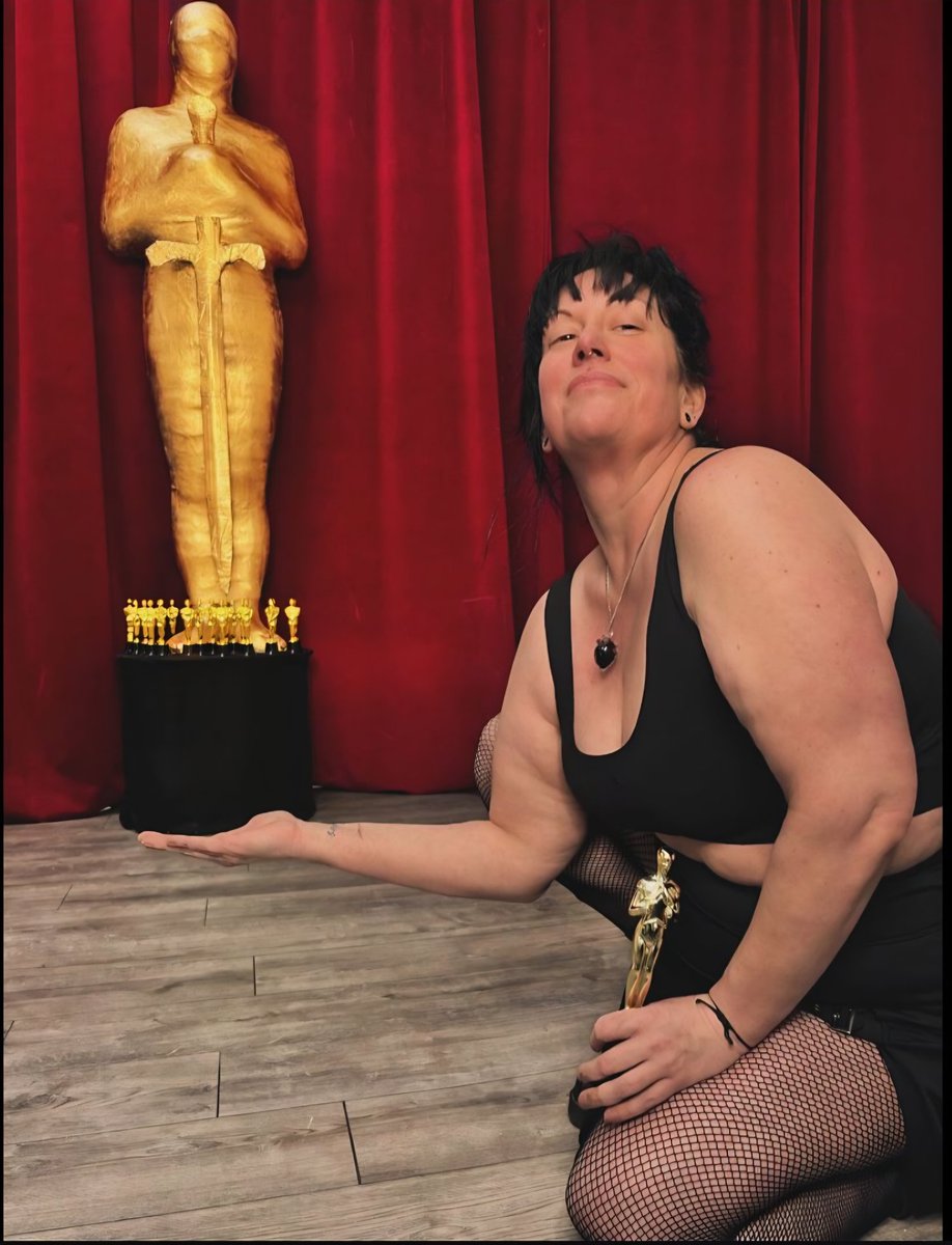 purplejonesy tweet media