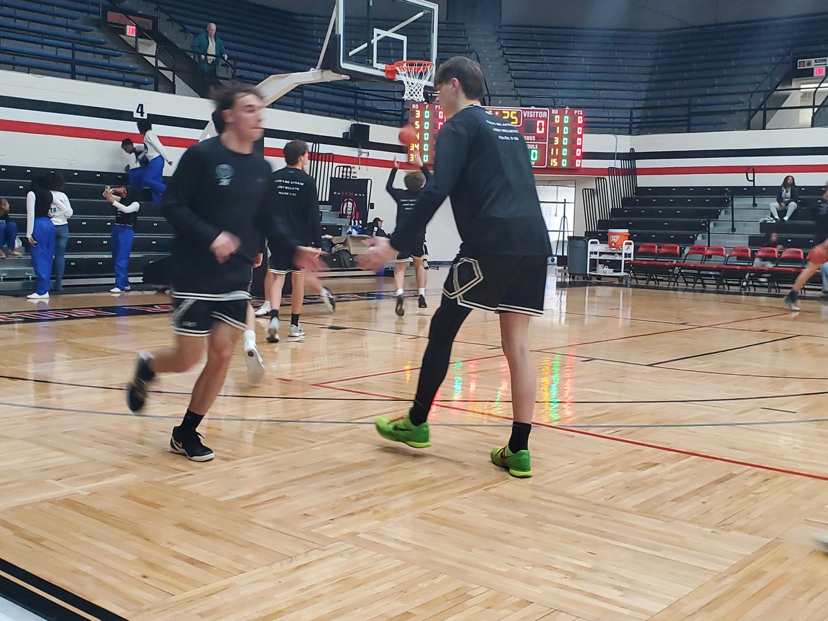 Courtside With Sammy B & Lee tweet media