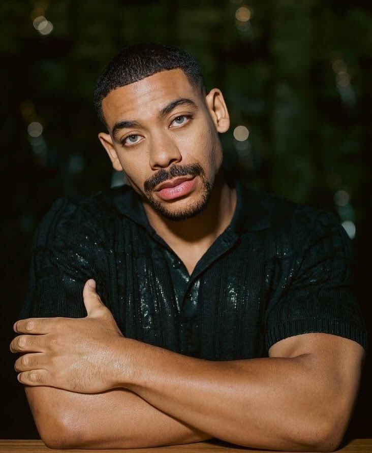 Male Central tweet media