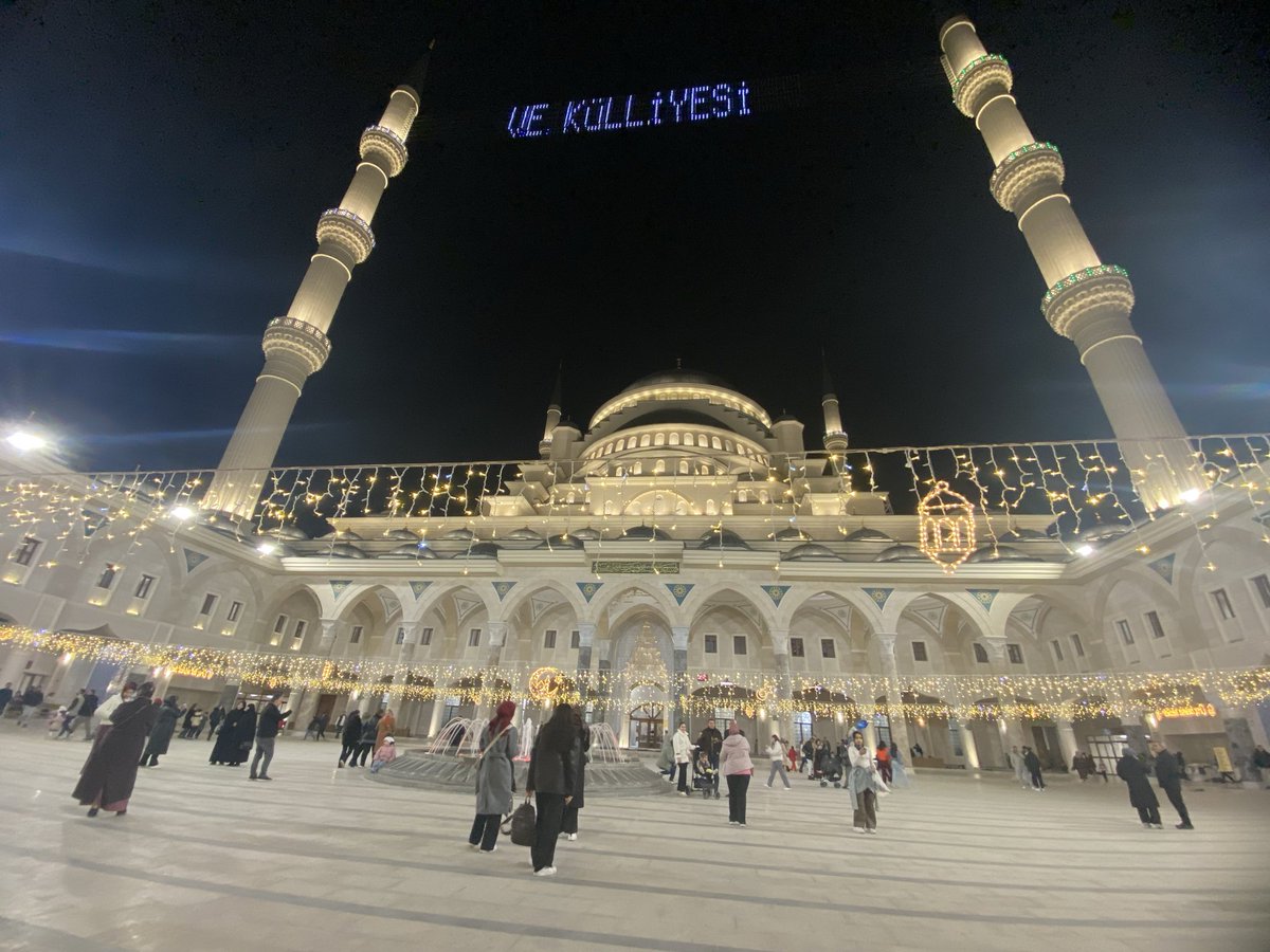 bernakandemr's tweet photo. Gaziantep’te Ramazan ✨🌙 https://t.co/OAmrtuHnna