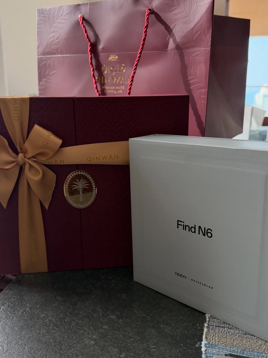 raqamitv's tweet image. اوبو فايند ان ٦. هاتف قابل للطي نحيف و اول الهاتف بدون تجعد / شفسه.  و غير ان ما نقدر نشوف التجعد، ما نقدر نحس فيه. 
#oppofindn6 #oppo #mrq #raqamitv #creaseless