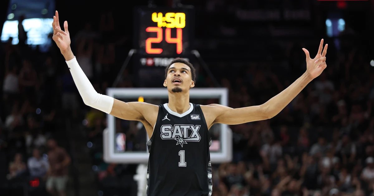 NikaToTheMoon's tweet photo. NBA NUKE PLAY #2 
THE ALIEN GOES OFF FOR OVER 24.5

- Wemby has found his stride averaging 28 points in the month of March 
- what analytics fail to realize is he has been settling more for jump shots and his jumper is more efficient
- H2H looks terrible and Charlotte is great vs centers but if you go back and watch tape the hornets forced Wemby to settle for pull ups shots which his efficiency was terrible. Now he’s figured it out. Expect a 30 10 ball from the MVP