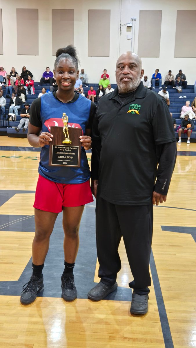 Lou Bezjak tweet media