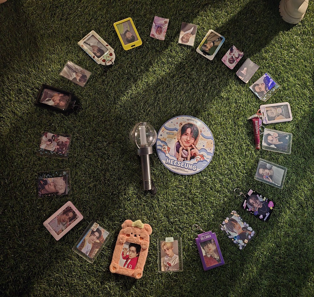 DAY 5 for Hee
We demand that HEESEUNG remains fully part of ENHYPEN, and we will continue to hold <a href="/BELIFTLAB/">BELIFT LAB</a> accountable for any actions that threaten the group's identity and integrity.
DO NOT EXPLOIT THE LEGACY OF ENHYPEN
#BEACCOUNTABLE_BELIFT
#ENHYPEN_IS_SEVEN 
#HEESEUNG_STAYS