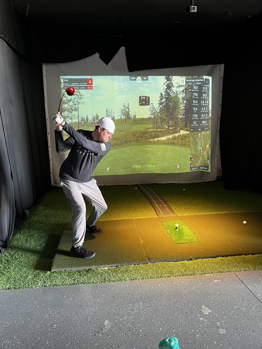 CoachBarrowsNKC's tweet image. Love this game when it all comes together! A and I shot our best low score in our Saturday morning golf sim league! #Golf #GolfSim #GSPro A is ready for her @uskidsgolf season!