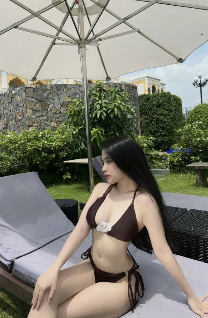 Phương Lyy tweet media