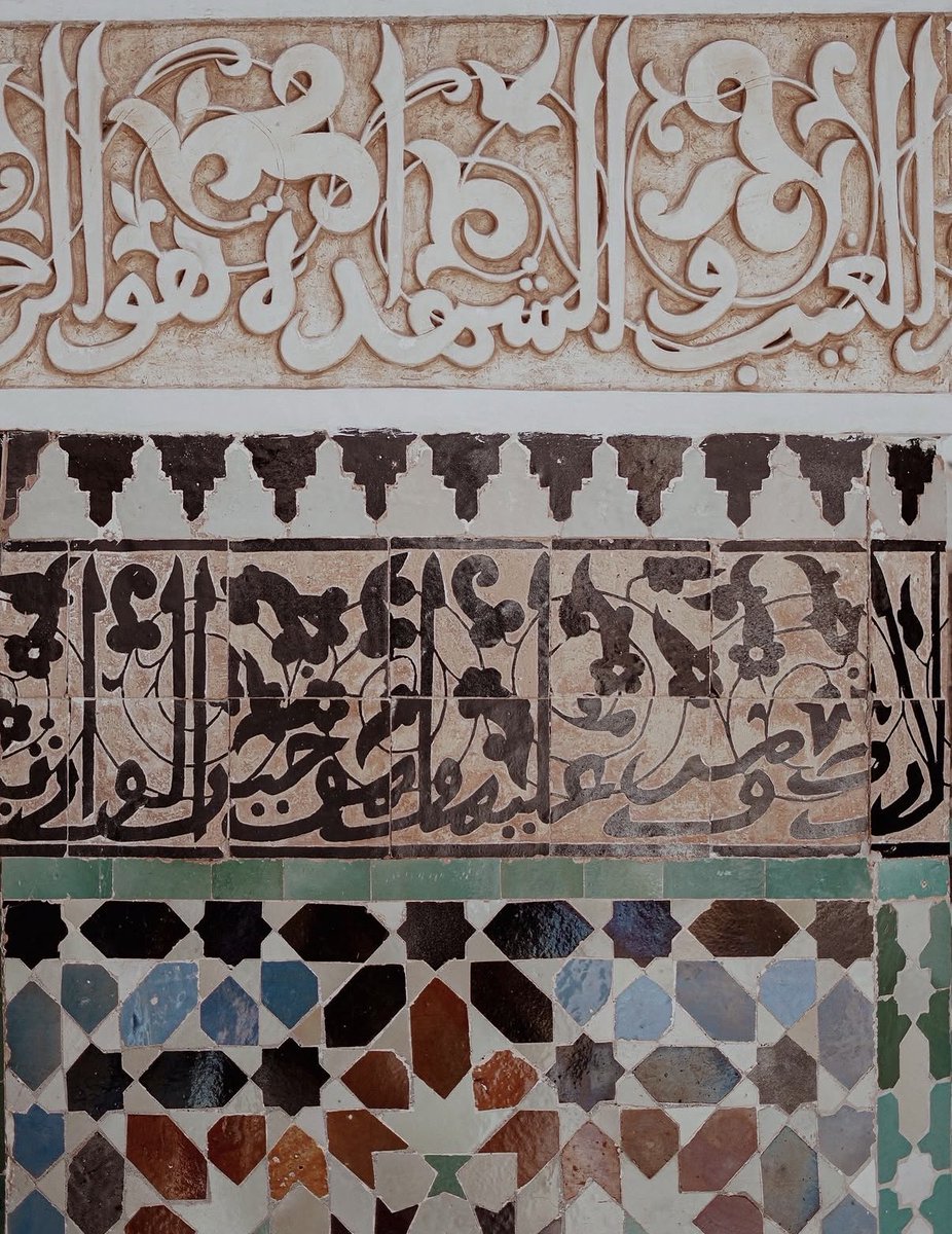 Naylaam05's tweet photo. في كل نقشٍ حكاية، وفي كل لونٍ ذاكرة…
هكذا يُكتب التاريخ حين يتحول الفن إلى هوية.

#نطالب_بتدخل_ملكي_لحماية_تراثنا

#الزليج_المغربي_خط_أحمر https://t.co/Klutpk3C1E