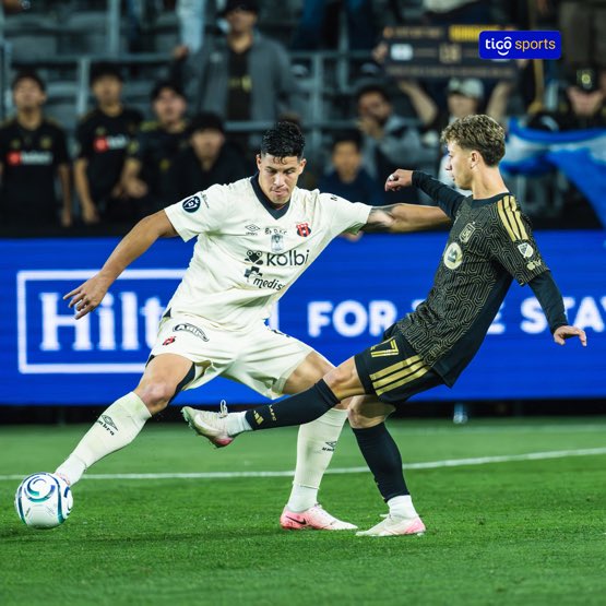 lafcuy's tweet photo. Sonrían, lloren, reaccionen como quieran. Hoy juega nuestro querido Los Angeles Football Club. #LAFC https://t.co/IfO0Mzn8wK