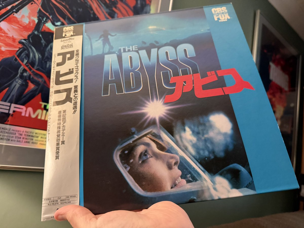 4K ᑕOᒪᒪEᑕTIᐯE tweet media