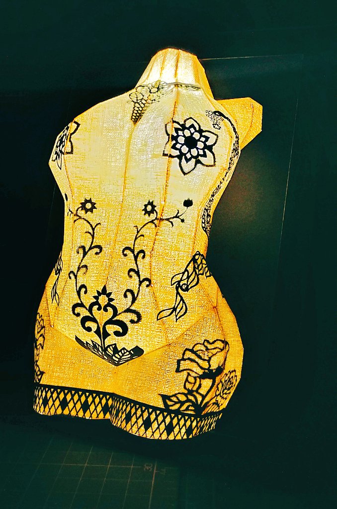 糸氏こもも‗バーチャル紙工作家 tweet media