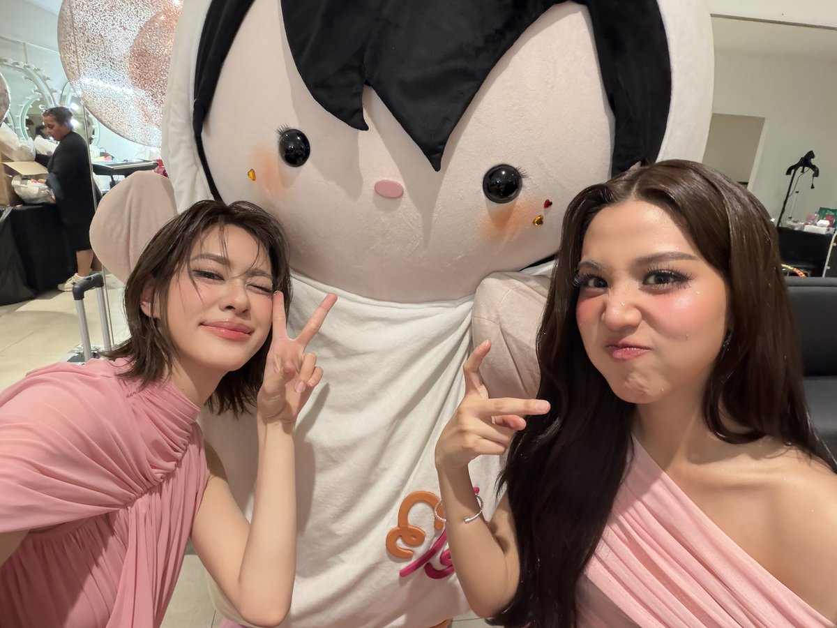 เอหมี tweet media