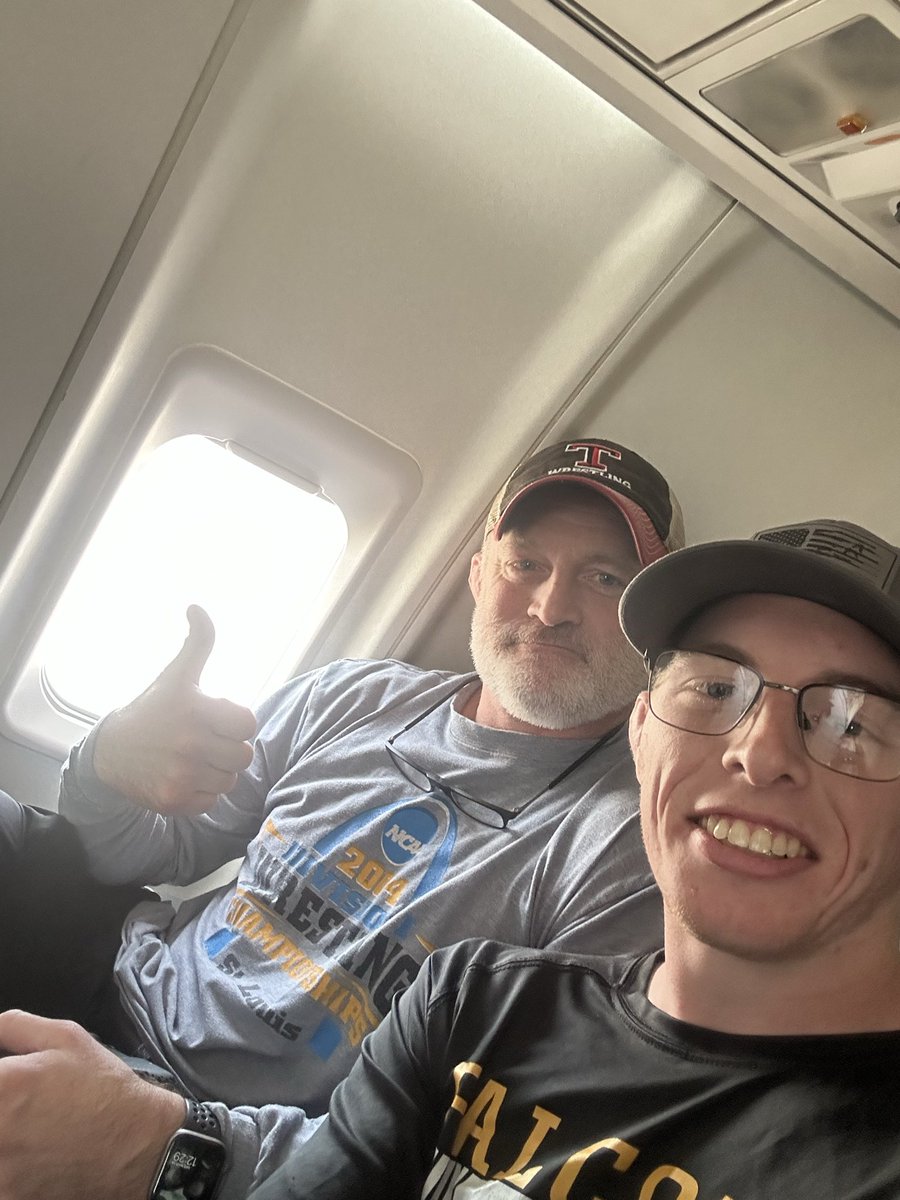 ThompsonWrestle tweet media