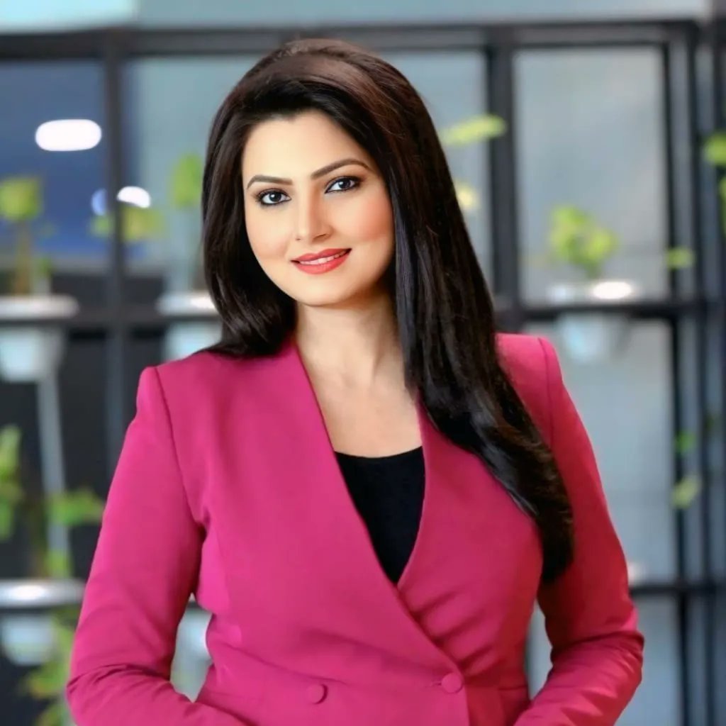 ‘हाथरस कांड’ कि प्रखर पत्रकार <a href="/chitraaum/">Chitra Tripathi</a> जी सारण पहुंच रही है,

हाथरस कि तरह, सारण के खेतों, मेड़ो से कुदते हुए, प्रशासन के सख्ती के बाद भी पीड़ीत परिवार तक पहुंचकर अपराधियों को सजा दिलाकर रहेंगी,

<a href="/chitraaum/">Chitra Tripathi</a> जी निष्पक्ष पत्रकार हैं..

मुंह में कालिख नहीं लगा है तो सारण जाइए😐