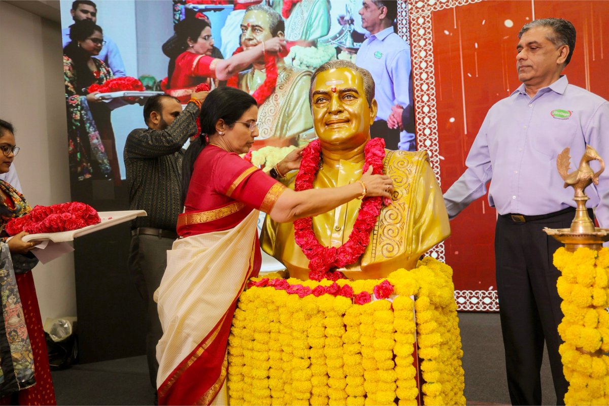 Nara Bhuvaneswari tweet media