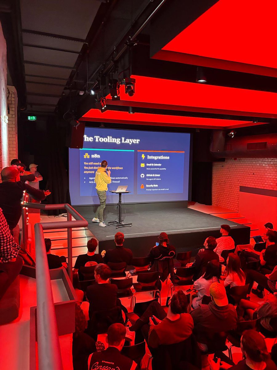 Laura Modiano tweet media