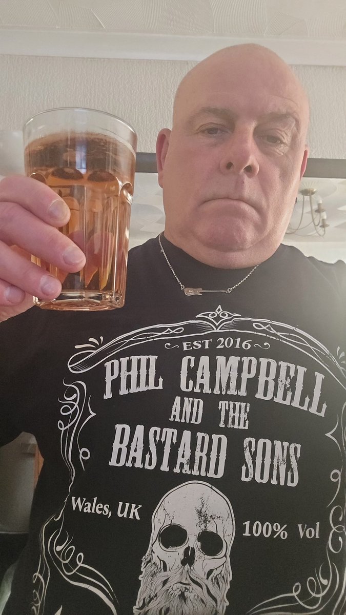 🏴󠁧󠁢󠁷󠁬󠁳󠁿🏍️🎸Dousey 🎸🏍️🏴󠁧󠁢󠁷󠁬󠁳󠁿 tweet media