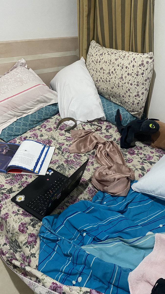 maya kuliahan tweet media