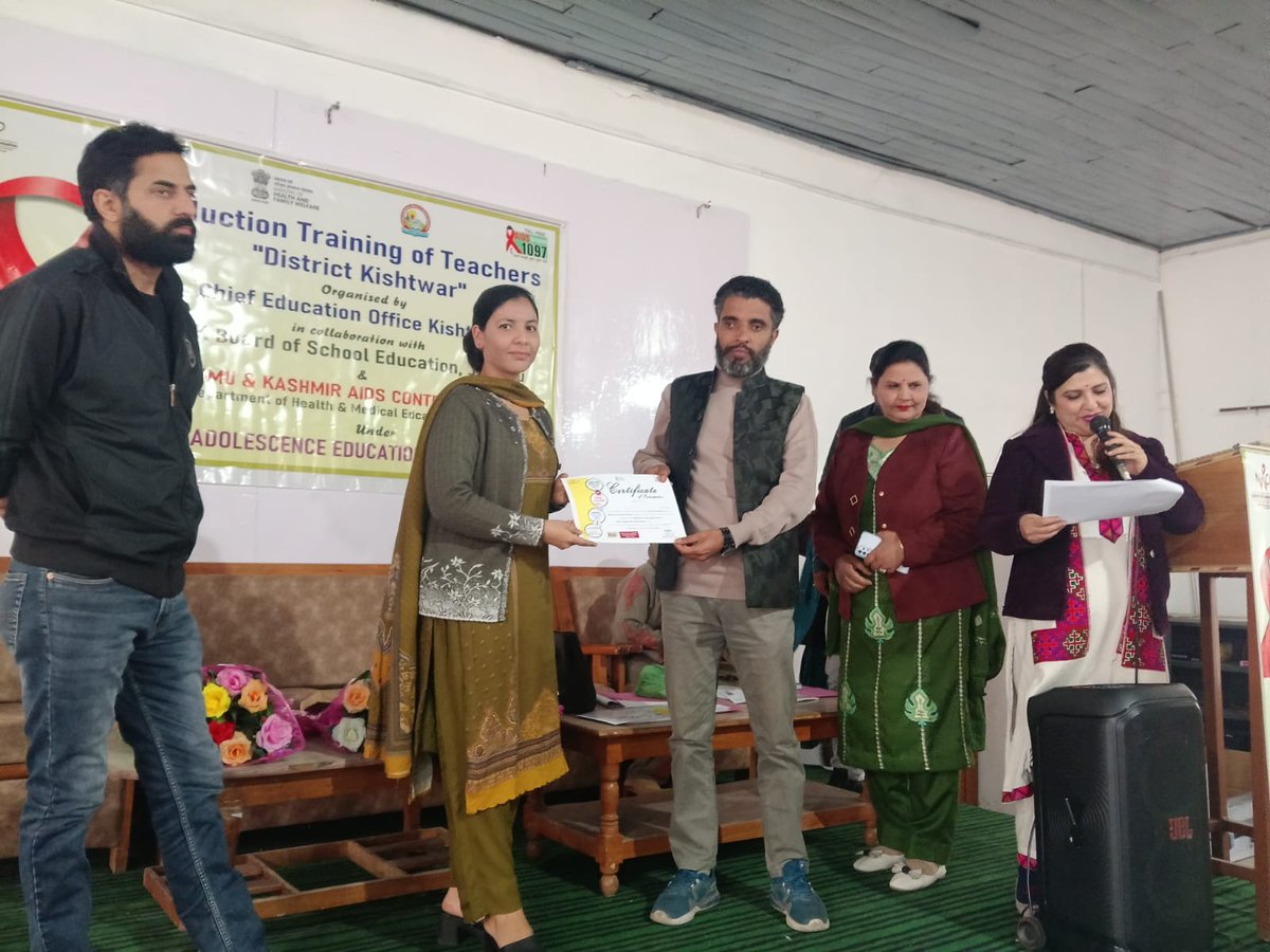 ALHAJBILALAHMED's tweet photo. #Adolescence
#adolescenceawareness
#lifeskills
#mentalhealthcare
#hivaidsawareness
#jkaidscontrolsociety
Refresher Training Programme under the Adolescence Education Programme (AEP) https://t.co/AfOPqDVJaA