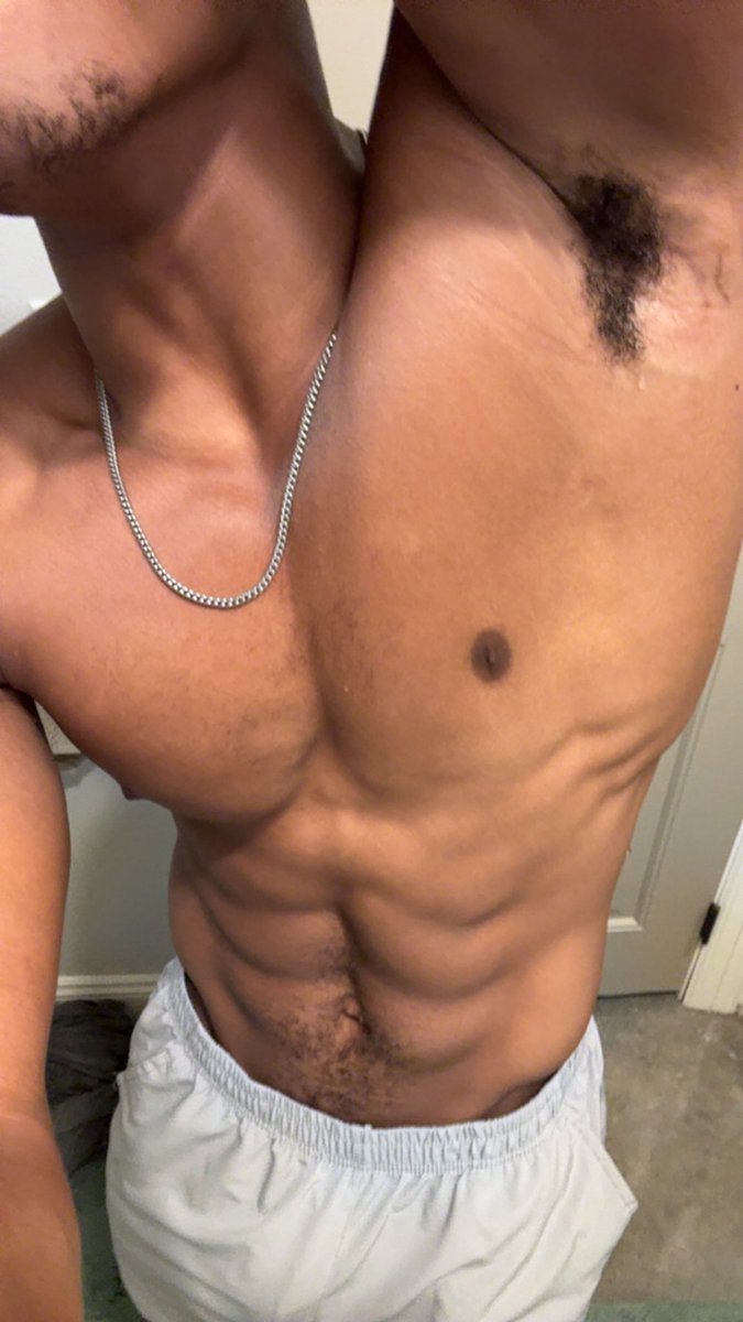 Svllater tweet media