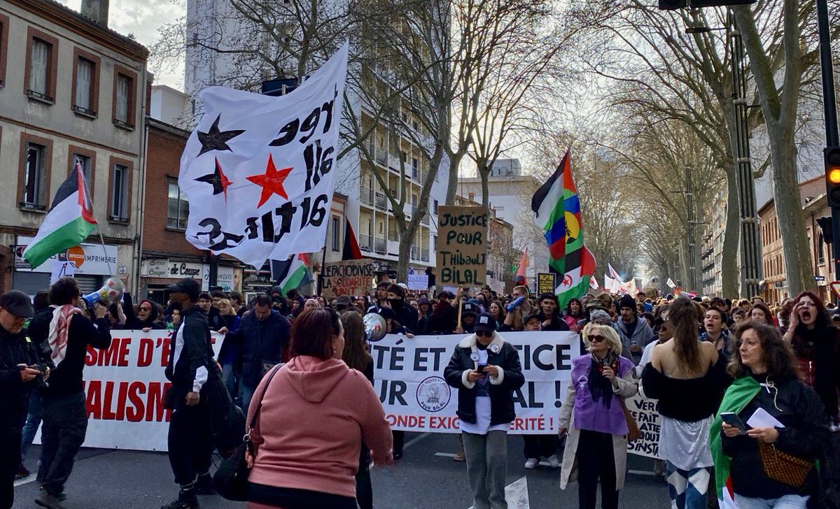 ChristopheBex's tweet photo. Nous avons marché pour un monde, des pays, des villes et des villages apaisés, fraternels et solidaires.
Nous avons marché contre le racisme et toutes les discriminations qui divisent les peuples.
#14Mars #exonophobie #racisme #fraternité https://t.co/T47w3CYOkP