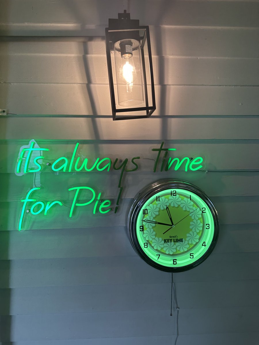 Dustin Pari tweet media