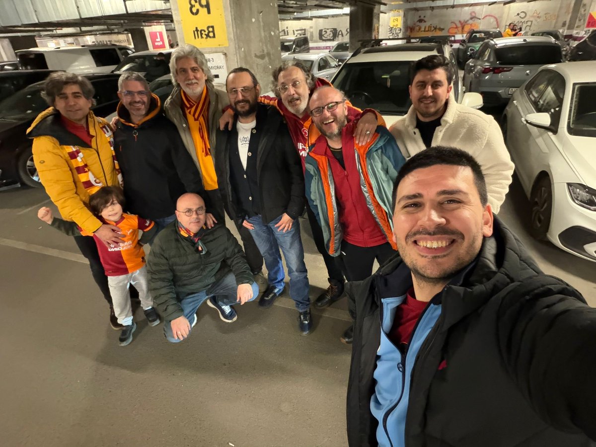 Maç önü şeysi <a href="/_bozcaner_/">Caner Bozkurt</a> <a href="/giannini1905/">M.C.Cihan Kanburoğlu</a> ⁦<a href="/emre__ozturk78/">Emre Öztürk ® 🦁</a>⁩ ⁦<a href="/doctornuri/">eye doctor</a>⁩ <a href="/emrcelk1905/">emre1905</a> <a href="/spongybob50/">onur ceyhan</a> ⁦<a href="/canokay1can/">can okay</a>⁩  ⁦<a href="/mirzalogluu/">Yusuf Çelik</a>⁩  ve Cio 💛❤️