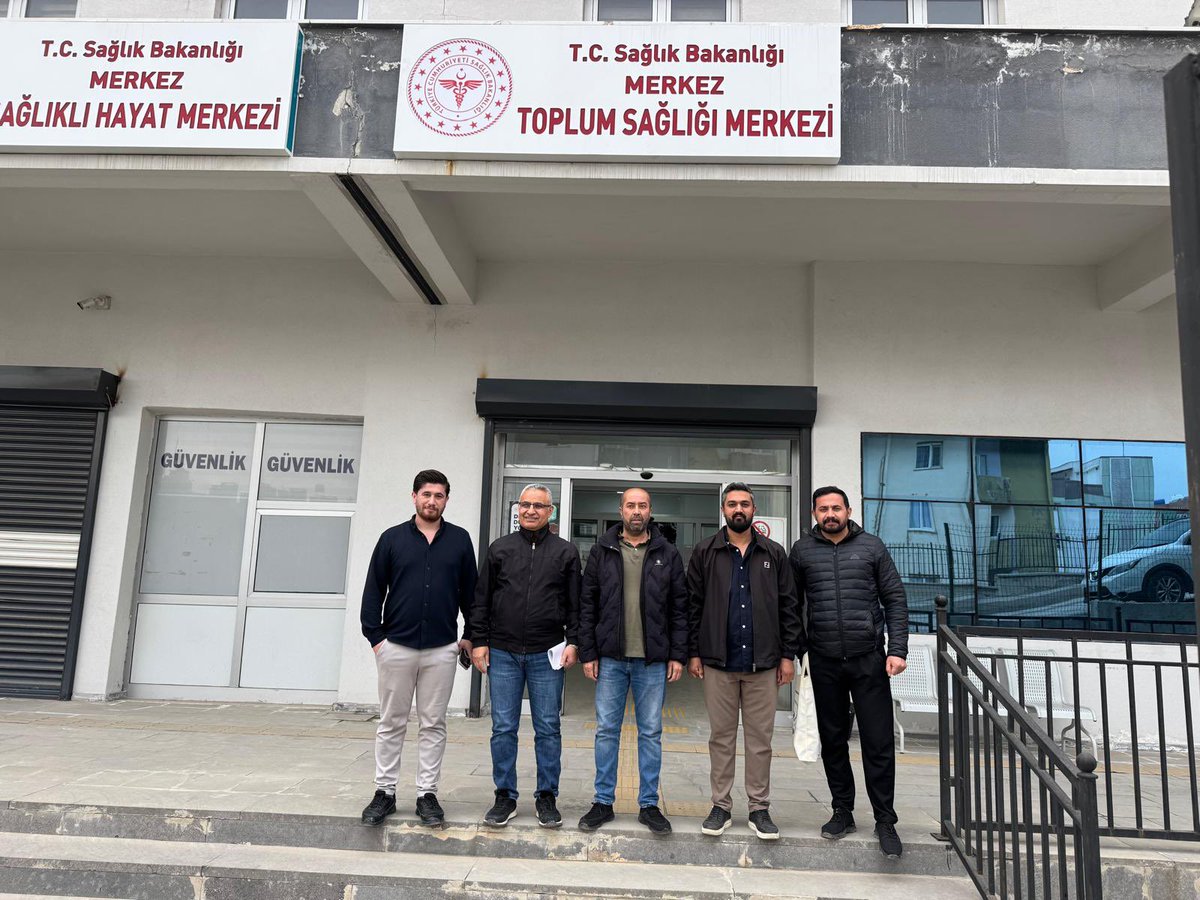 SirnakSes's tweet photo. Örgütlenme çalışmaları kapsamında Şırnak TSM’yi ziyaret ederek Sağlık Emekçileri ile bir araya geldik. Ekonomik, mali, özlük ve demokratik haklarımız için sahada mücadeleye devam edeceğiz. 
#SESleÖrgütlenmeye #SesVarUmutVar
@sesgenelmerkezi @KESK_73 https://t.co/plQnz1xdgR