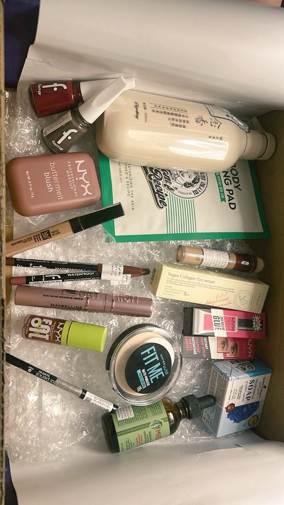 ١٨٥٣ مِ. tweet media