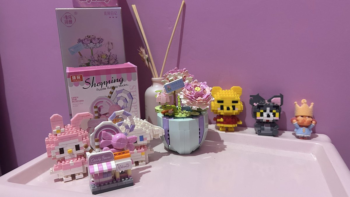 n12ah_s's tweet photo. selamaa ini bisaa beli apapunn yang di mau dan makan enakk uangnya dri mna? 
dengan lantang ku jawab dari allah yang mahaa kaya.. https://t.co/ZOrirIYgkK