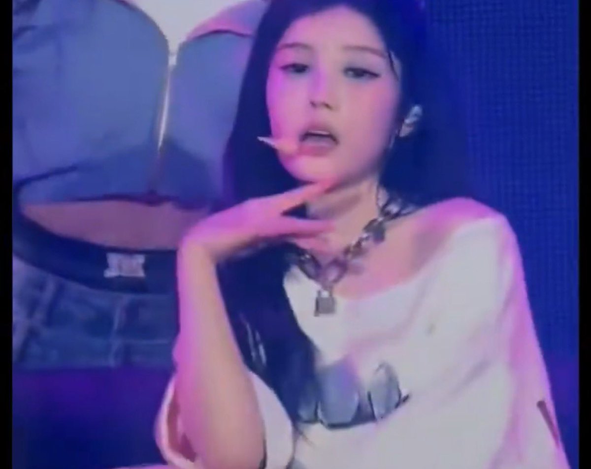 newjeans tweet media