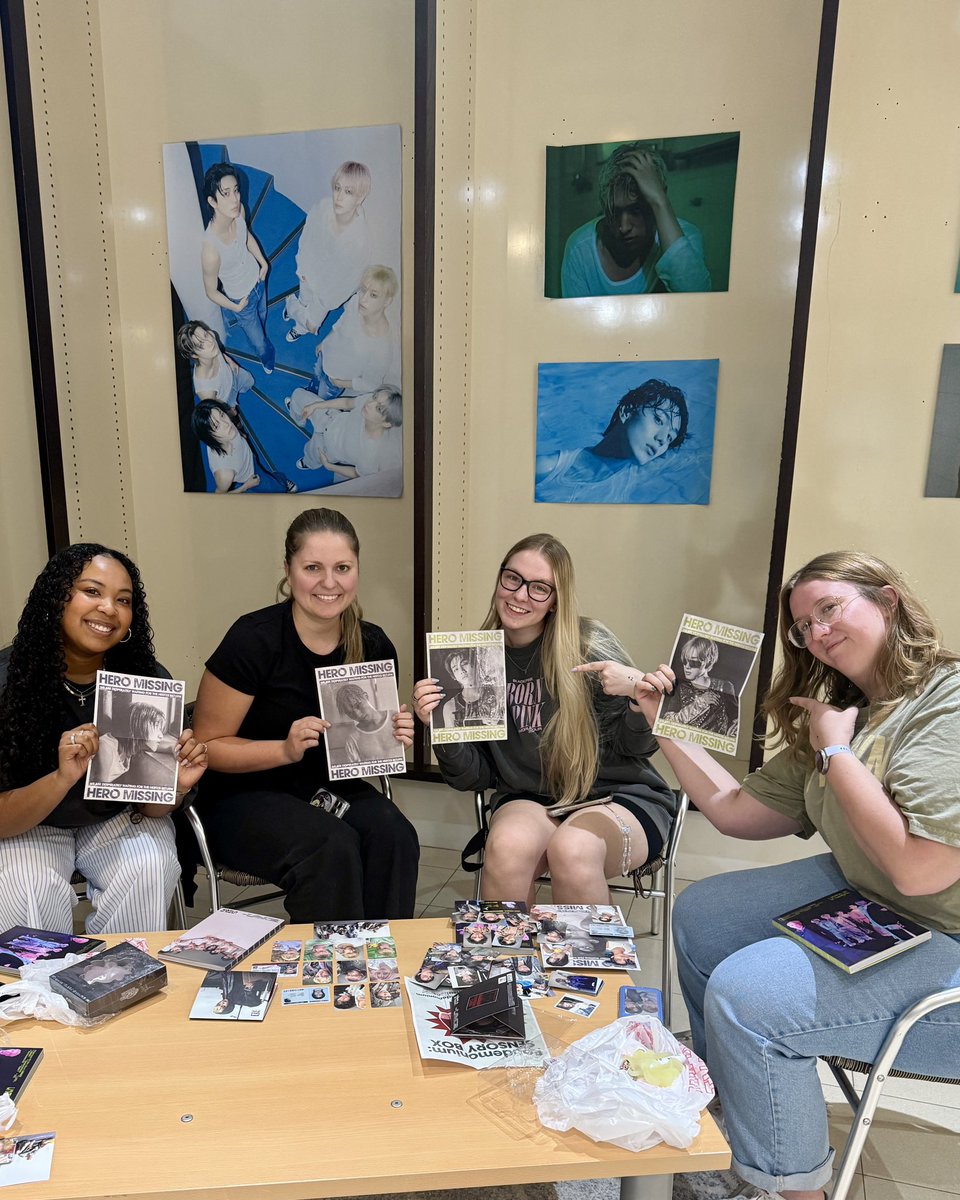 hello82 CHICAGO tweet media