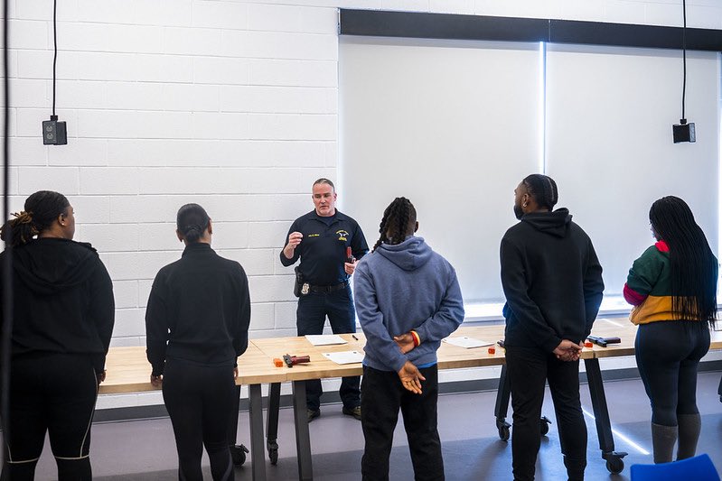 Baltimore Police tweet media