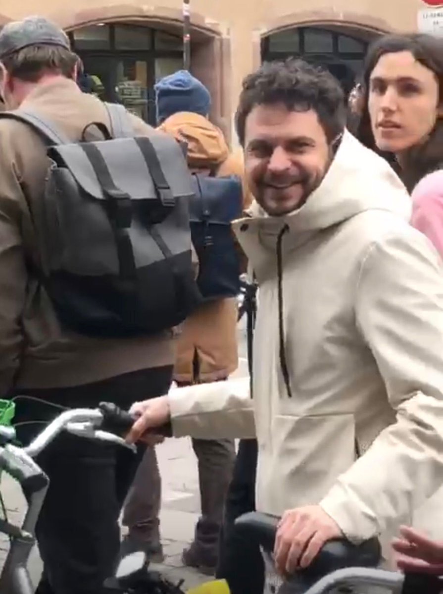 Fdesouche.com est une revue de presse tweet media