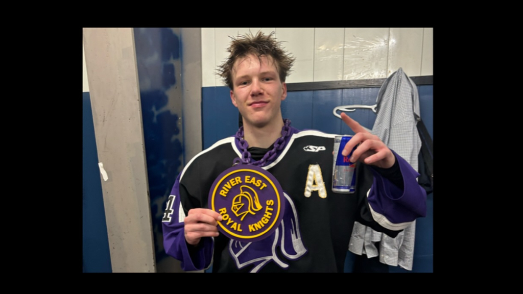 River East Royal Knights tweet media