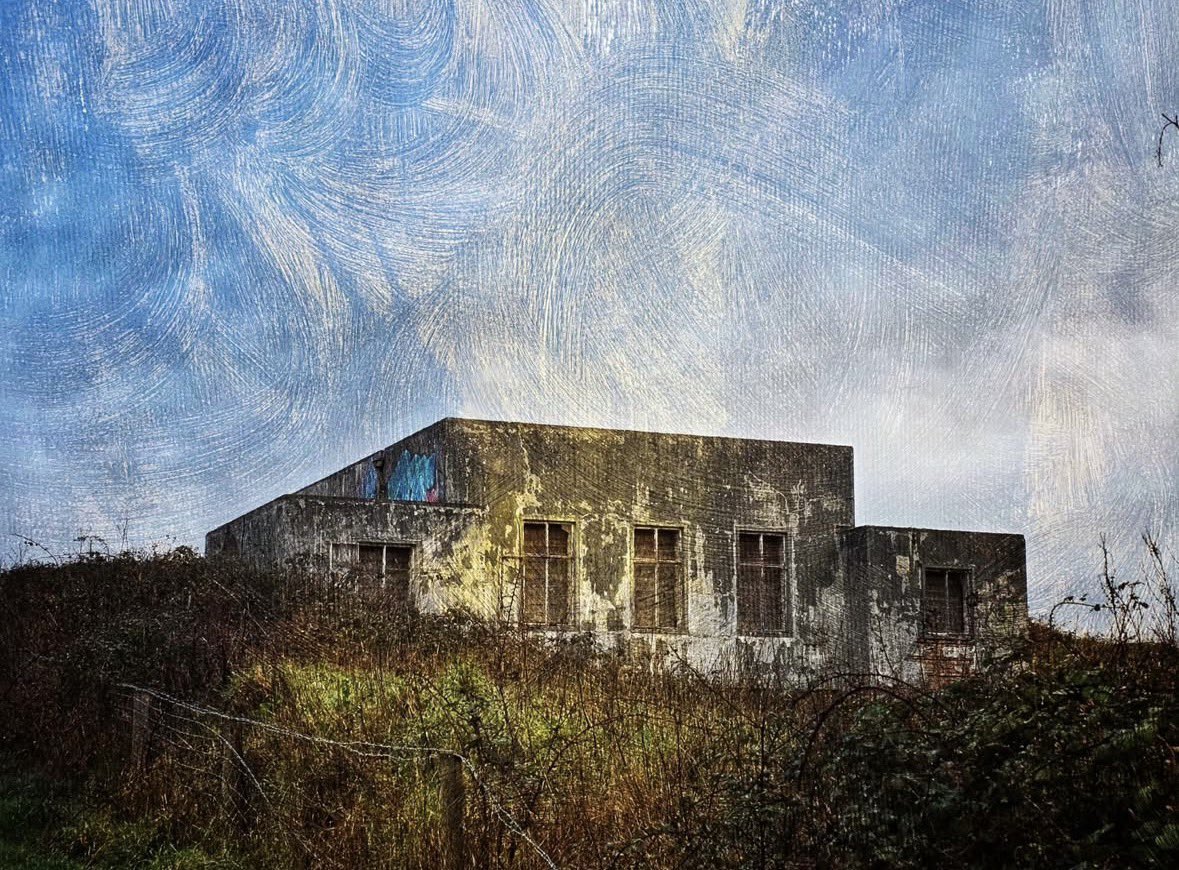 SheClicks tweet media