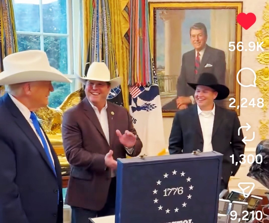 bessette_ric's tweet photo. @WhiteHouse God Bless President Trump 🇺🇸 https://t.co/2GaloM3PFY