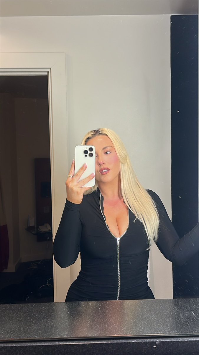 Bambi Cox tweet media