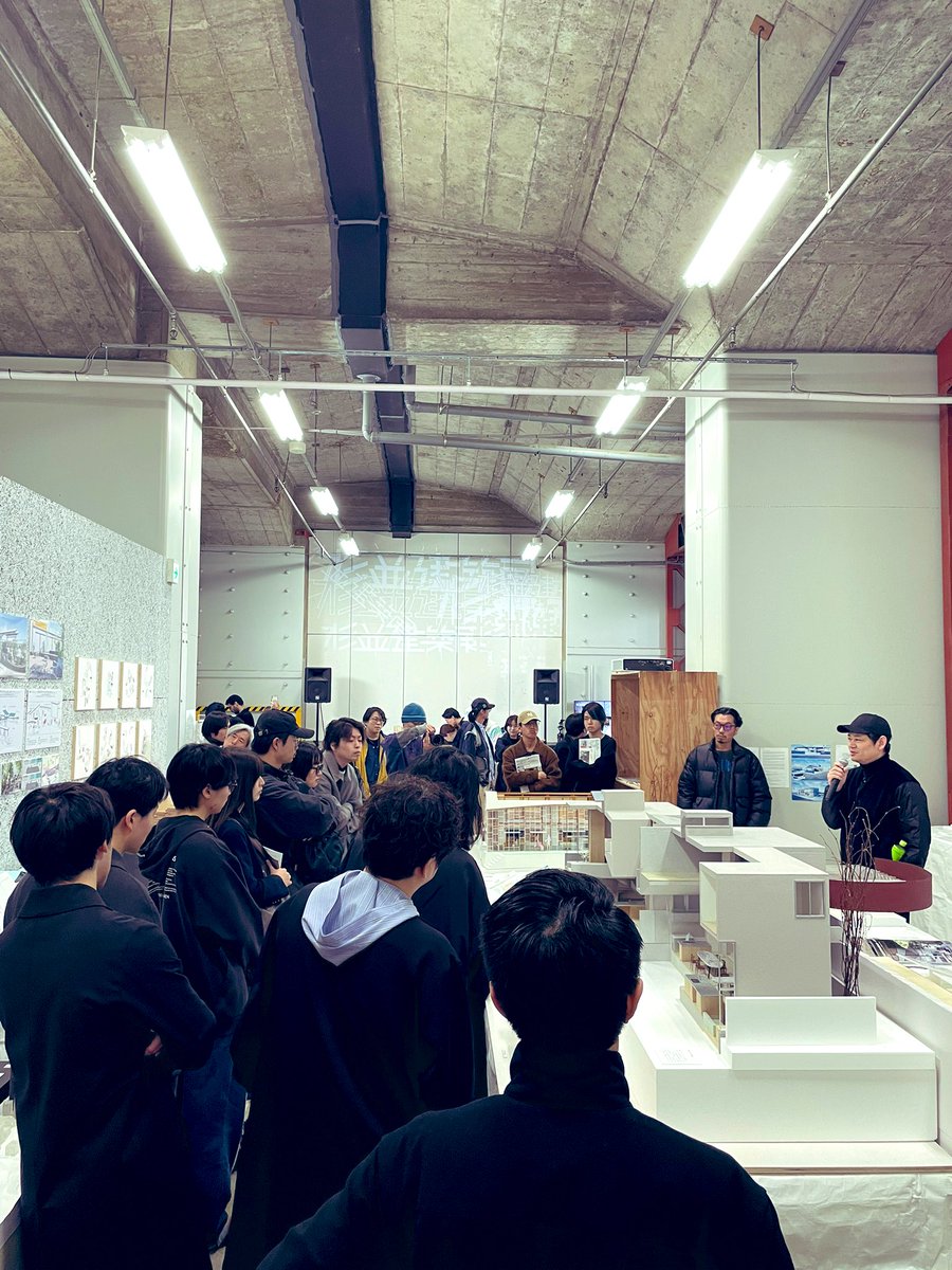 kakisimmon's tweet photo. 杉並建築展2026今日からオープンしております！
初日の建築DJブロックパーティー＋ギャラリーツアーはなかなかの盛り上がりでした！
ご来場お待ちしております！ https://t.co/bS7ODOjQ4j