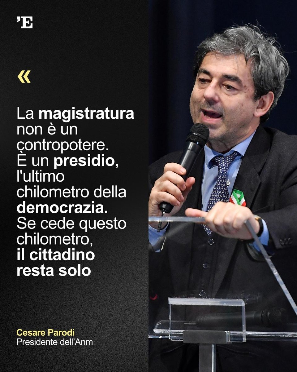 L'Espresso tweet media