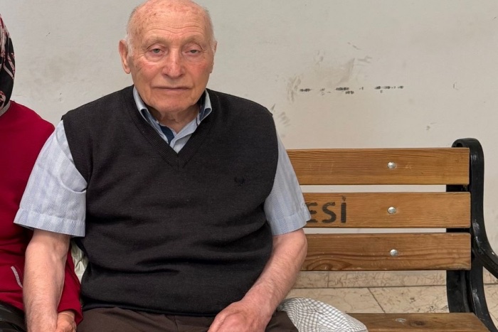 Erol Şengök, Sincan Cezaevi’nde yaşam mücadelesi veriyor. 89 yaşında ve hasta.

Haksızlığa DurDe