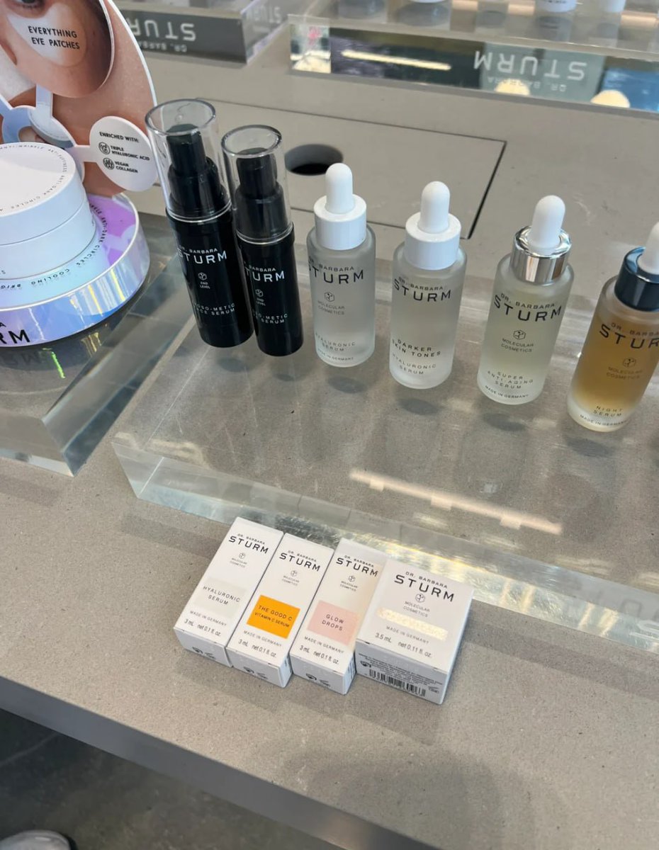 ElizaDavis0201's tweet image. Science meets skincare.
Exploring the luxury skincare world with Dr. Barbara Sturm.
Healthy skin starts with the right care. ✨
#DrBarbaraSturm #LuxurySkincare #SkinHealth #MedicalSkincare #SkincareRoutine #GlowSkin