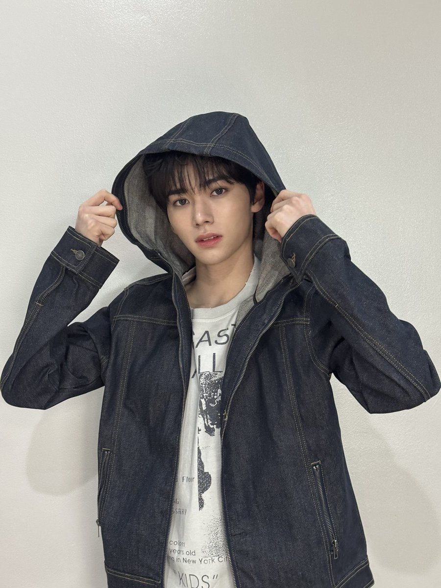 WHIB(휘브) tweet media