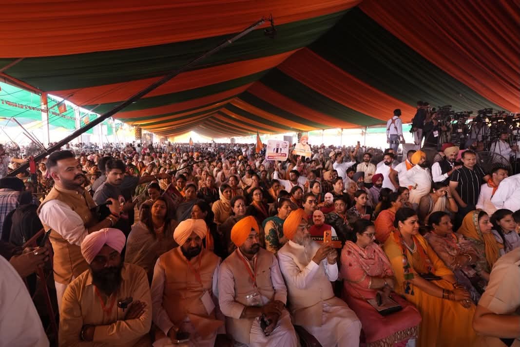 ਮੋਗਾ ਦੀ ਧਰਤੀ ‘ਤੇ ਹੋਈ ਭਾਜਪਾ ਦੀ ਬਦਲਾਅ ਰੈਲੀ ਨੂੰ ਇਤਿਹਾਸਕ ਰੈਲਾ ਬਣਾਉਣ ਲਈ ਸਮੂਹ ਪੰਜਾਬੀਆ ਅਤੇ ਭਾਜਪਾ ਦੇ ਵਰਕਰਾ ਦਾ ਦਿਲੋਂ ਧੰਨਵਾਦ
ਤੁਹਾਡੇ ਜੋਸ਼,ਵਿਸ਼ਵਾਸ ਅਤੇ ਭਾਰੀ ਸਹਿਯੋਗ ਨੇ ਇਹ ਸਾਬਤ ਕਰ ਦਿੱਤਾ ਹੈ ਕਿ ਪੰਜਾਬ ਹੁਣ ਬਦਲਾਅ ਲਈ ਤਿਆਰ ਹੈ ਮੋਗਾ ਦੀ ਧਰਤੀ ਤੋਂ ਉਠਿਆ ਇਹ ਜਨਸੈਲਾਬ ਨਵੇਂ ਦੌਰ ਦੀ ਸ਼ੁਰੂਆਤ ਦਾ ਸੰਕੇਤ
<a href="/AmitShah/">Amit Shah</a>