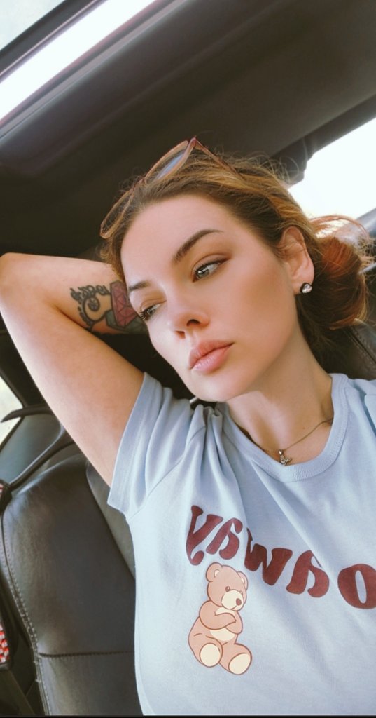 Queenie ♡ tweet media