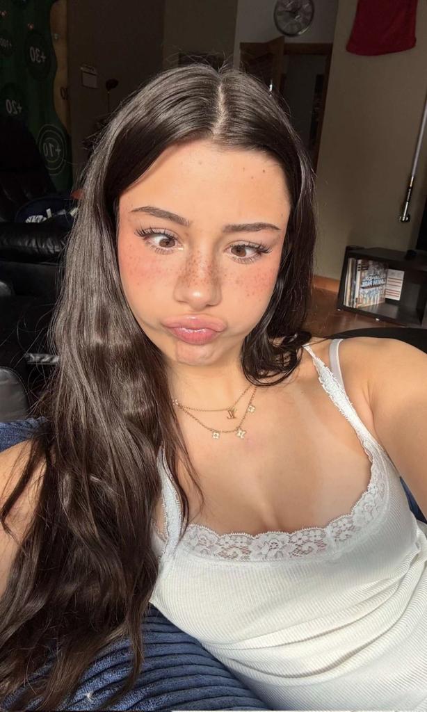 94Bul's tweet photo. just give up goontard 🩷 you'll never progress in life 😈

stay triggered and hopeless, there's nothing u can do 🤪

[ catfish catfishfindom findom manscam scamfetish scamass bbc bnwo whalesub blacked ] https://t.co/3ZEZey04ZI