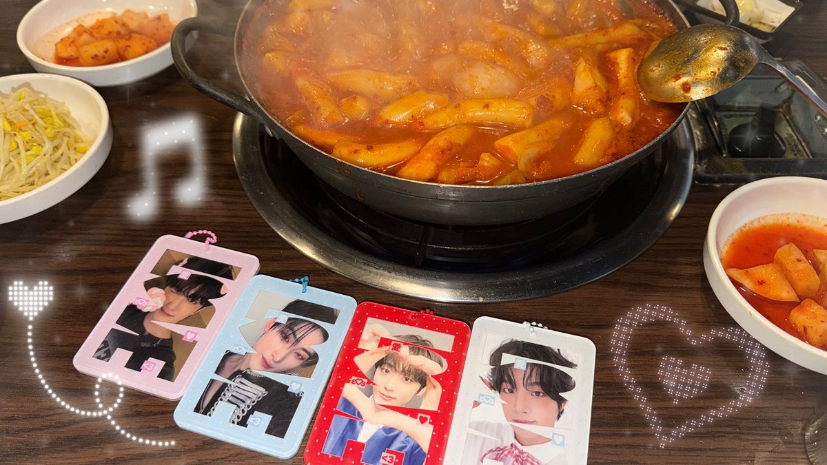 누가 제일 잘생겼는지 투표받는다