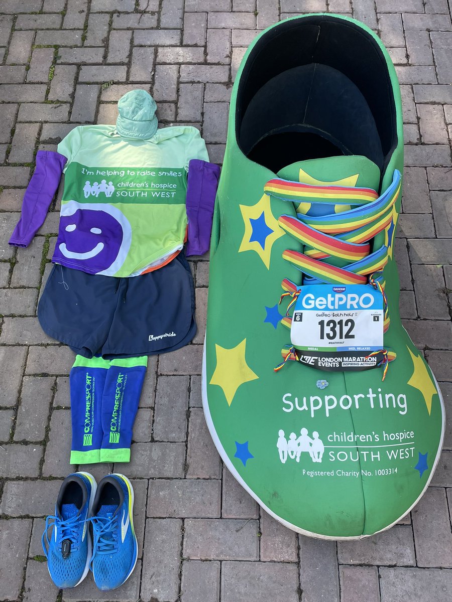 dungey2002's tweet image. Flat lay ahead of tomorrow @bathhalf as @CHSW #shoeperman 

#bathhalf #childrenshospicesouthwest #charity #fundraising

Link to Fundraising page, all pennies gratefully received - 2026getprobathhalf.enthuse.com/pf/shoeperman