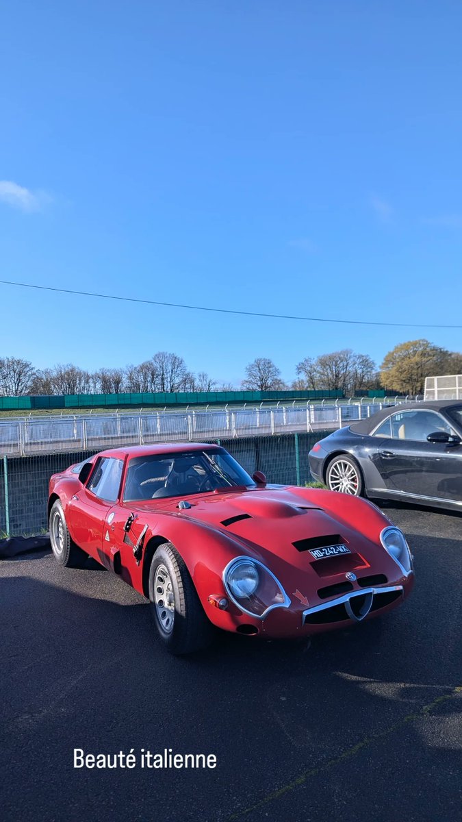 2_ponts's tweet photo. Bonjour !
Aujourd'hui, c'est la reprise des évènements #UTAC au QG, l'Autodrome de Linas Montlhéry.
Et comme le veut la tradition, c'est "Malte et Saint Jean à Montlhéry" qui ouvrent la saison.
Autos exceptionnelles, parfois rares, notablement issues du célèbre ACF parisien. https://t.co/nlEHt5kxhL