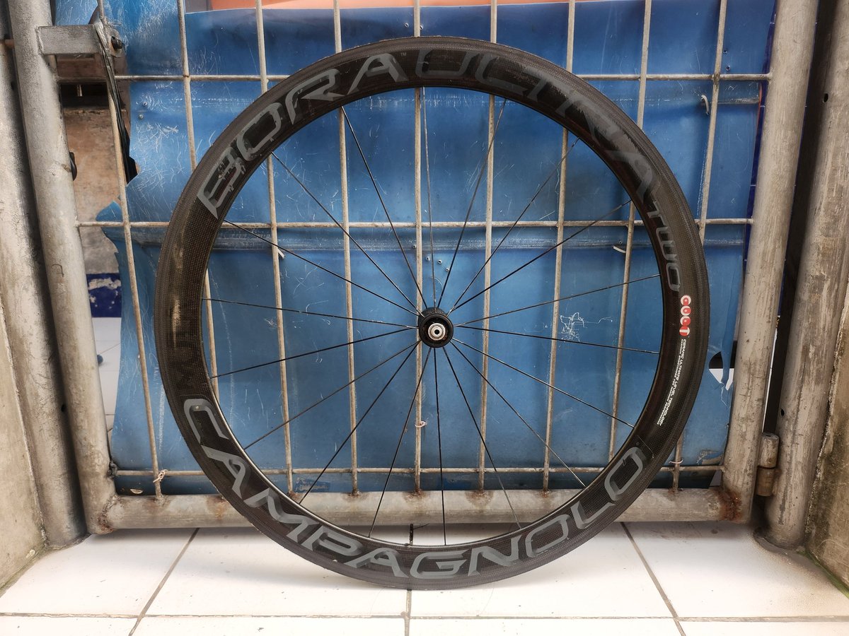 Islan Hata tweet media