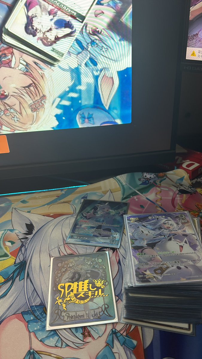 to_en33's tweet photo. リアフレと今からディスコでホロカの練習！

いつか大会出れるぐらいルールを理解せな、、、 https://t.co/zfPzyYSTwH